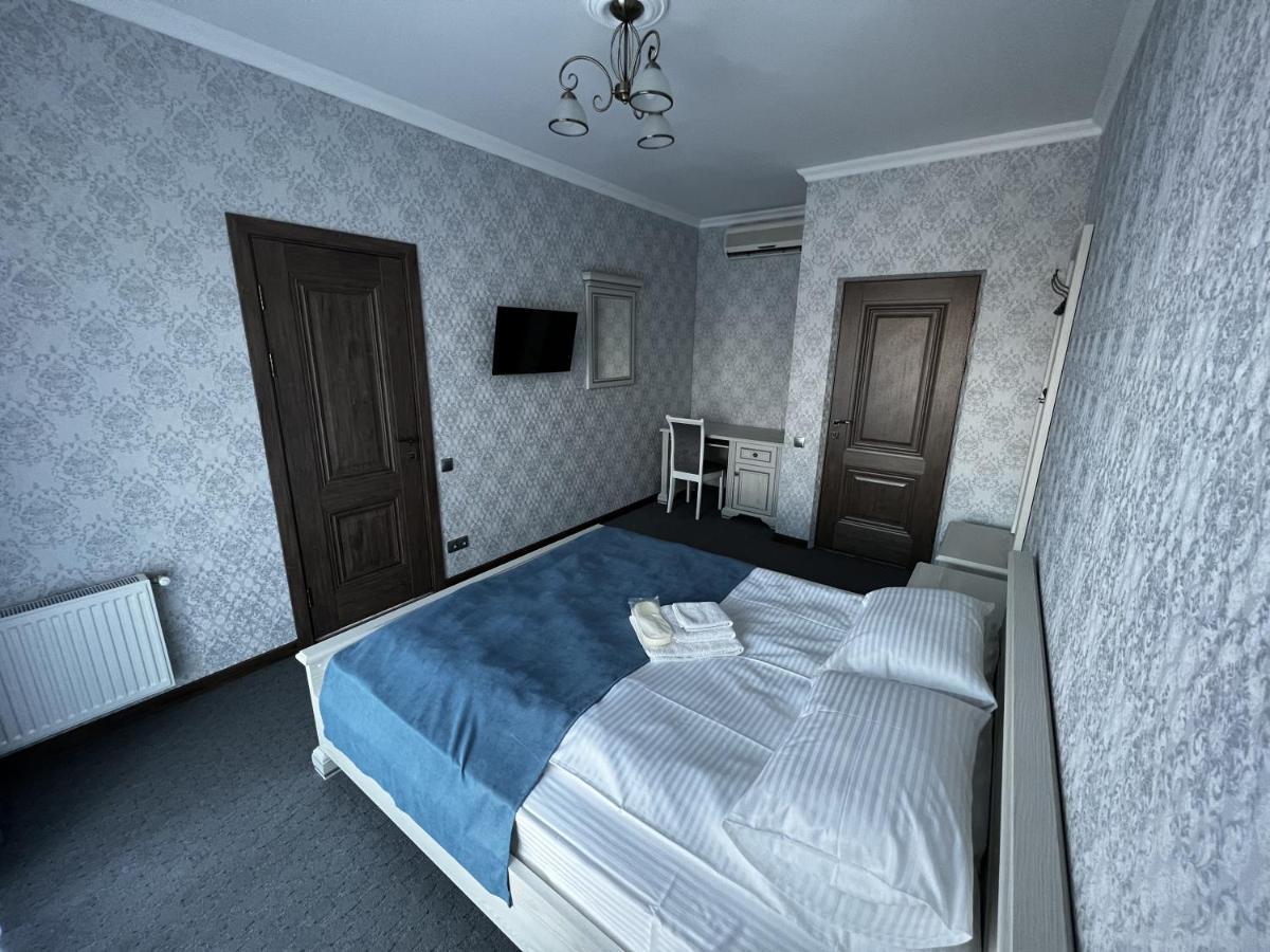 Hotel Zolotoy Fazan Mykolajiw Exterior foto